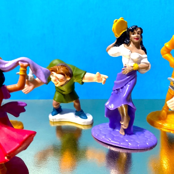 DISNEY VINTAGE 90s HUNCHBACK OF NOTRE DAME FROLLE PVC FIGURES BUNDLE OF 6 - Picture 2 of 13